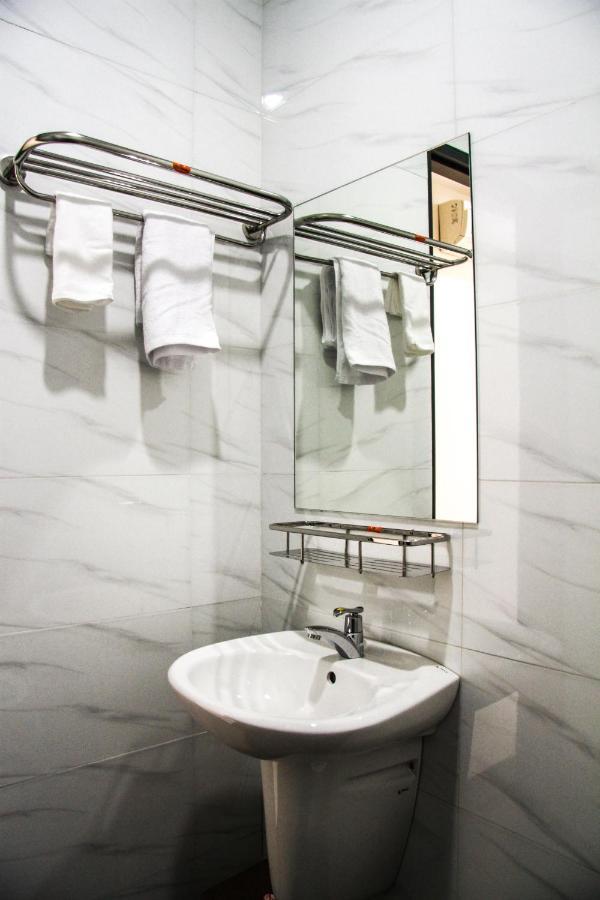 Reddoorz @ Nguyen Dinh Chieu Street Otel Ho Şi Min Dış mekan fotoğraf